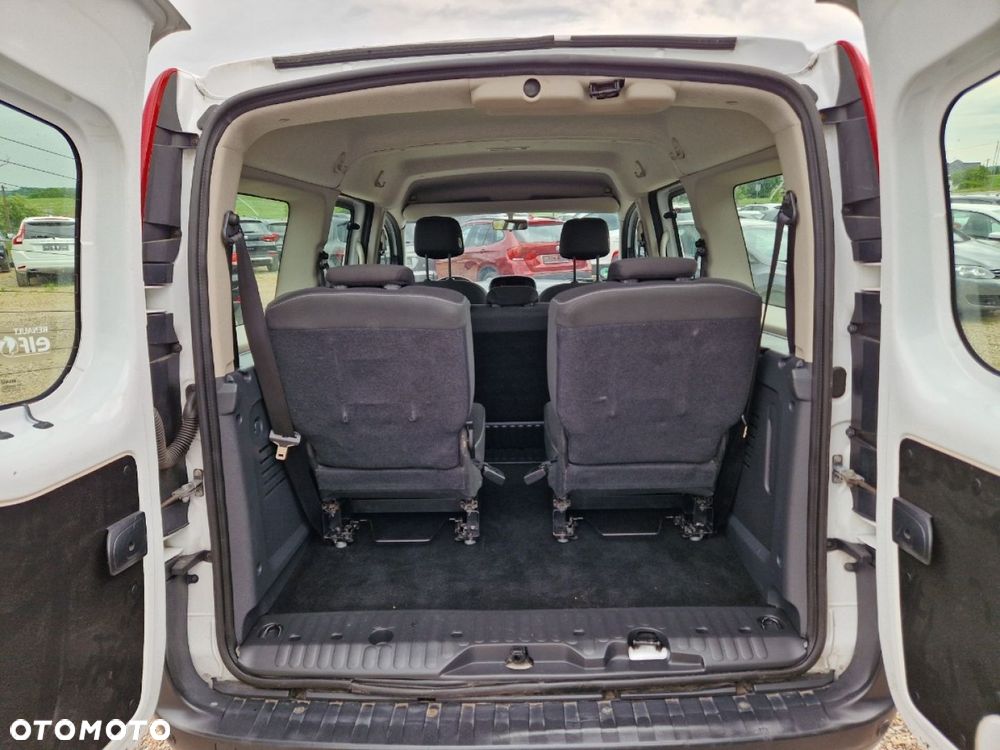 Renault Kangoo dCi 90 FAP Grand - 15