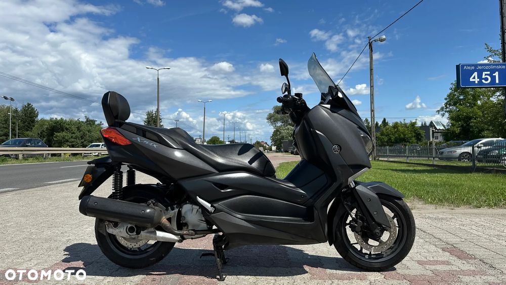 Yamaha X-max - 18