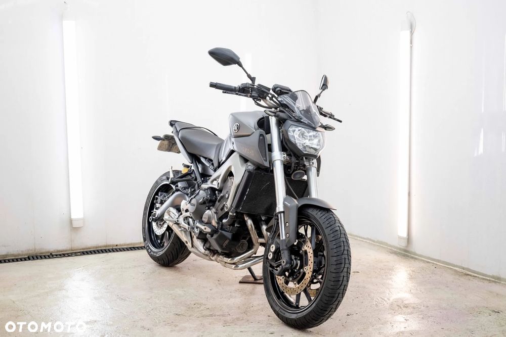 Yamaha MT - 4