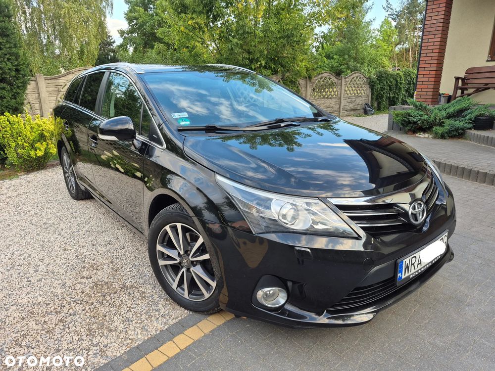 Toyota Avensis 1.8 Premium - 4