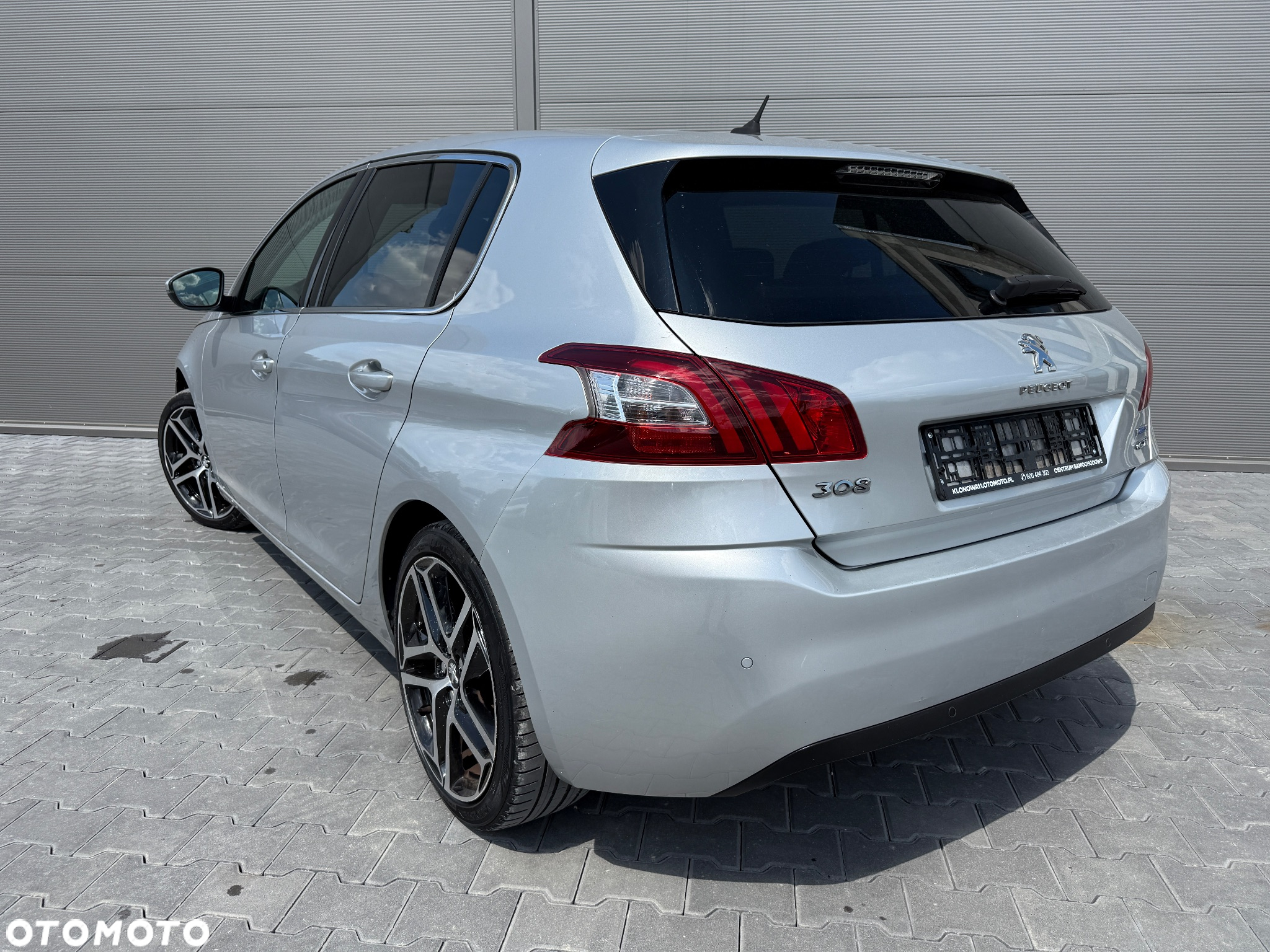 Peugeot 308 SW 1.2 PureTech GPF Allure S&S - 6