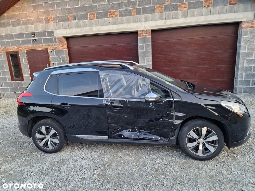Peugeot 2008 1.6 e-HDi Allure S&S - 8