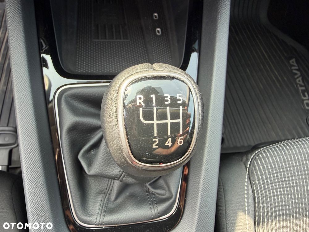 Skoda Octavia 2.0 TDI Selection - 20