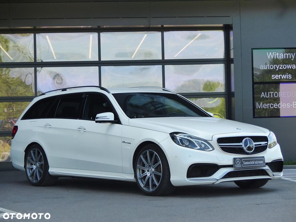 Mercedes-Benz Klasa E 63 AMG S 4-Matic - 4
