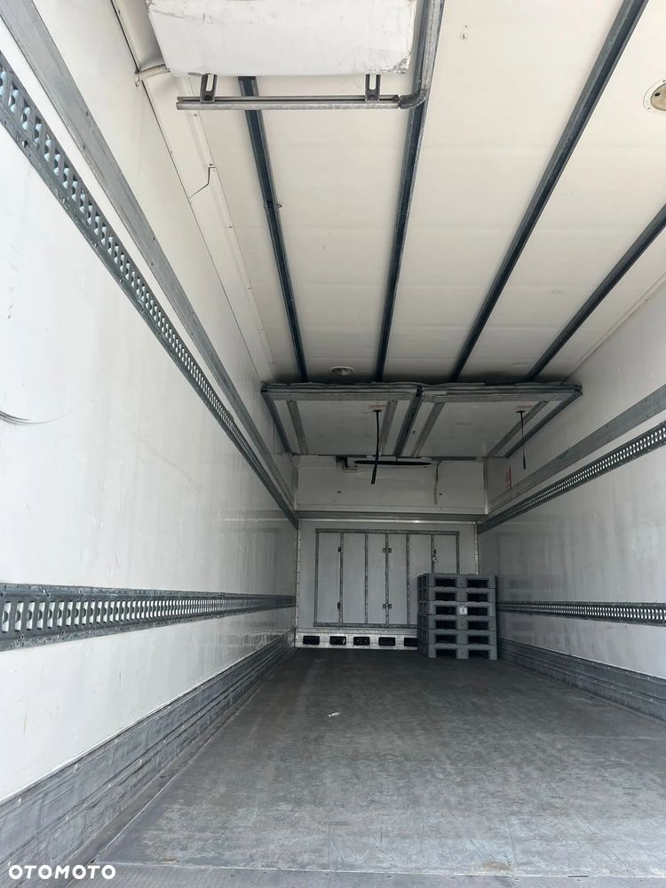 Mercedes-Benz ACTROS - 15