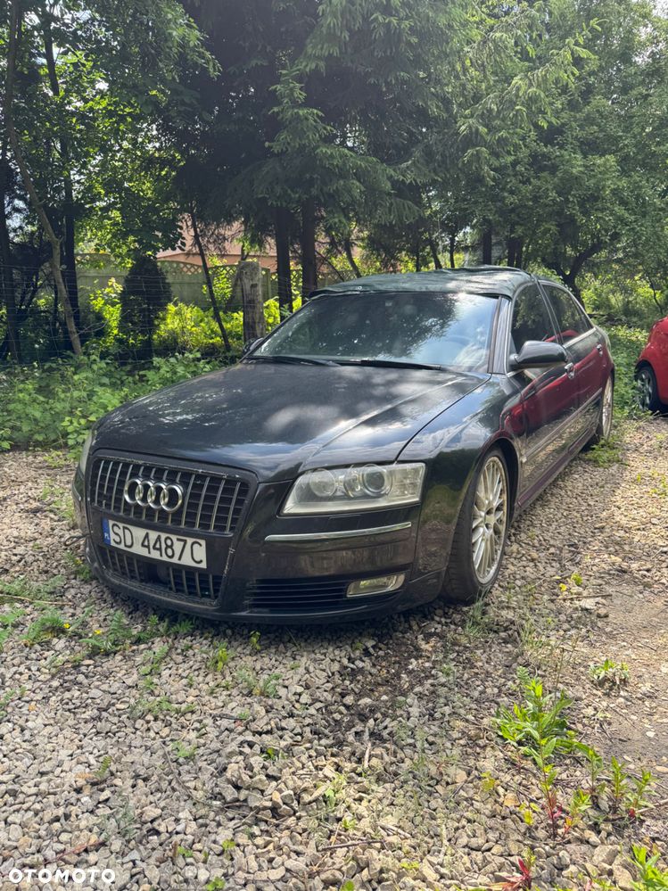 Audi A8 - 1