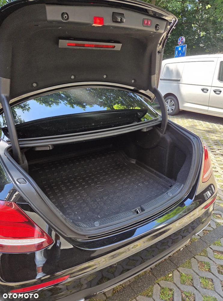 Mercedes-Benz Klasa E 350 D 9G-TRONIC AMG Line - 18