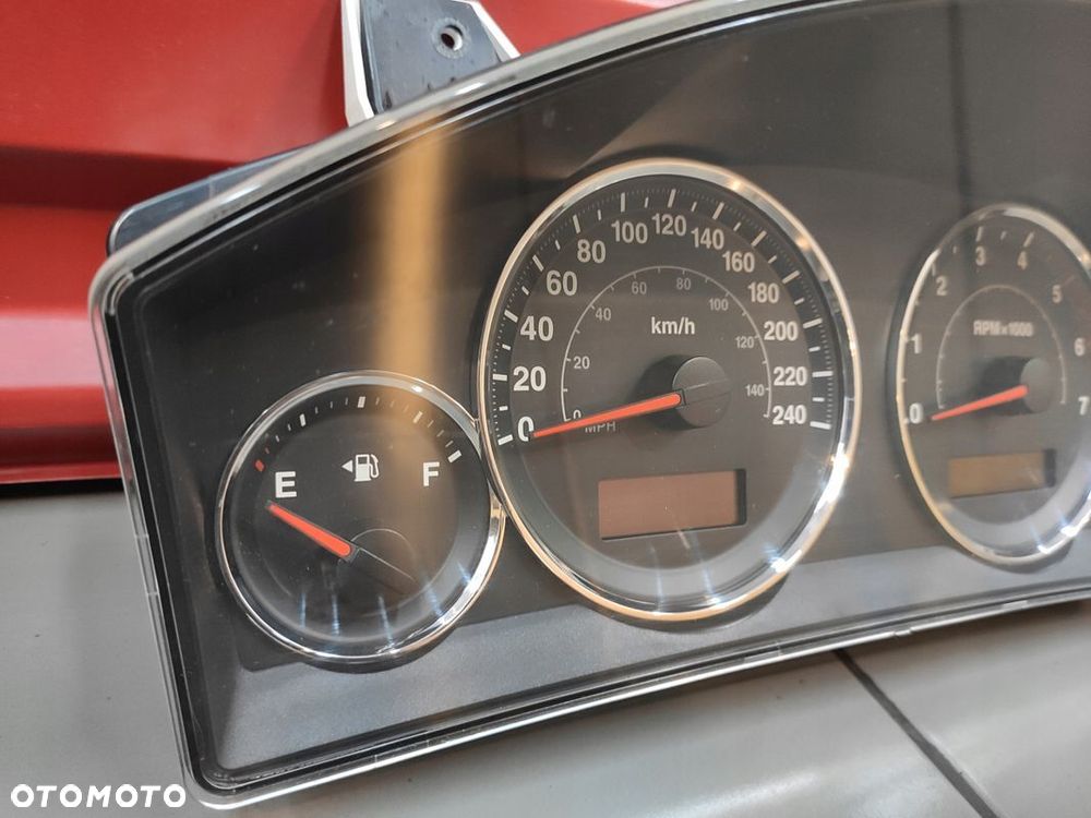 JEEP GRAND CHEROKEE WK 3.0 CRD LICZNIK ZEGAR EUROPA 05172312AD - 2