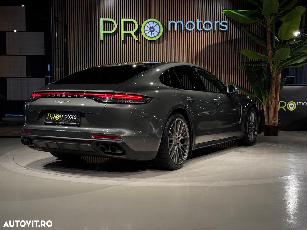 Porsche Panamera 4 - 28