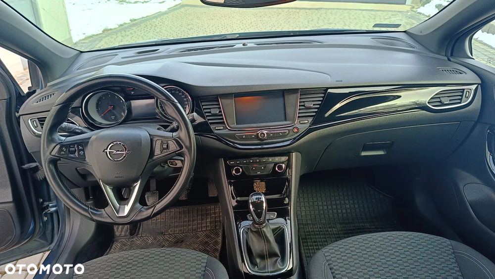 Opel Astra 1.4 T Dynamic - 9