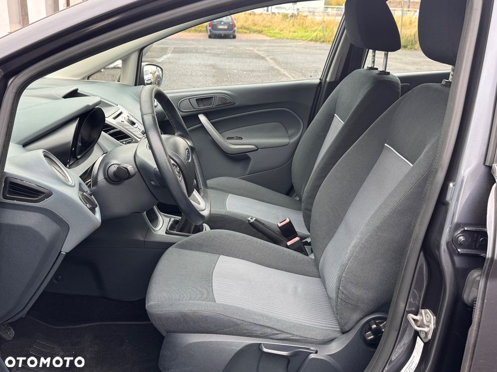 Ford Fiesta 1.4 TDCI - 8
