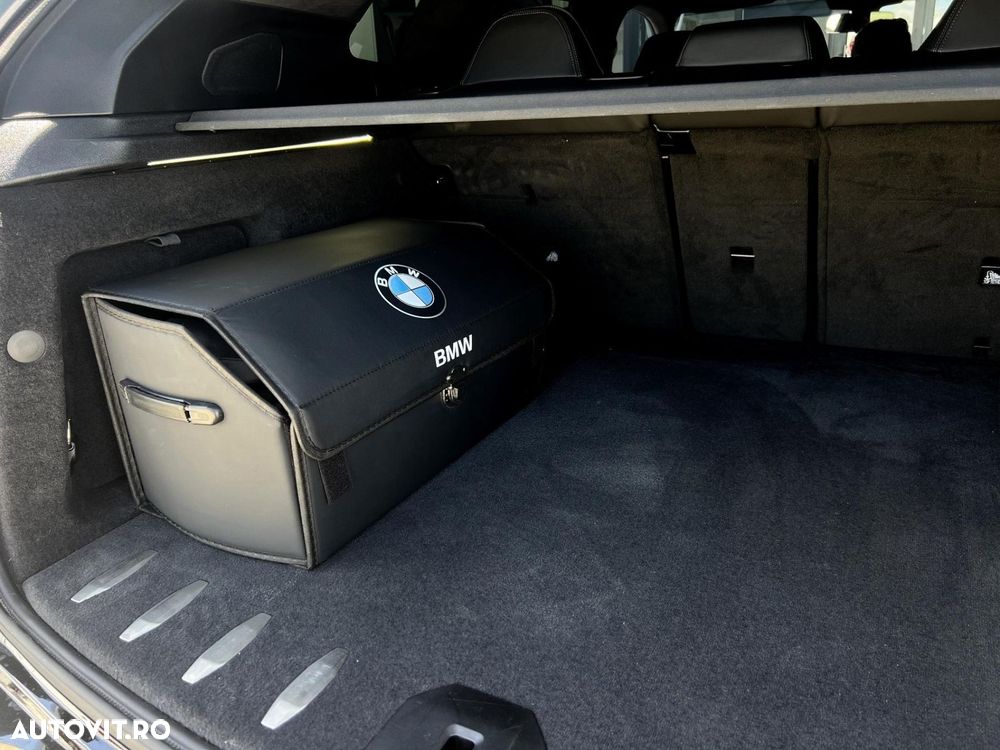 BMW XM 50e - 36
