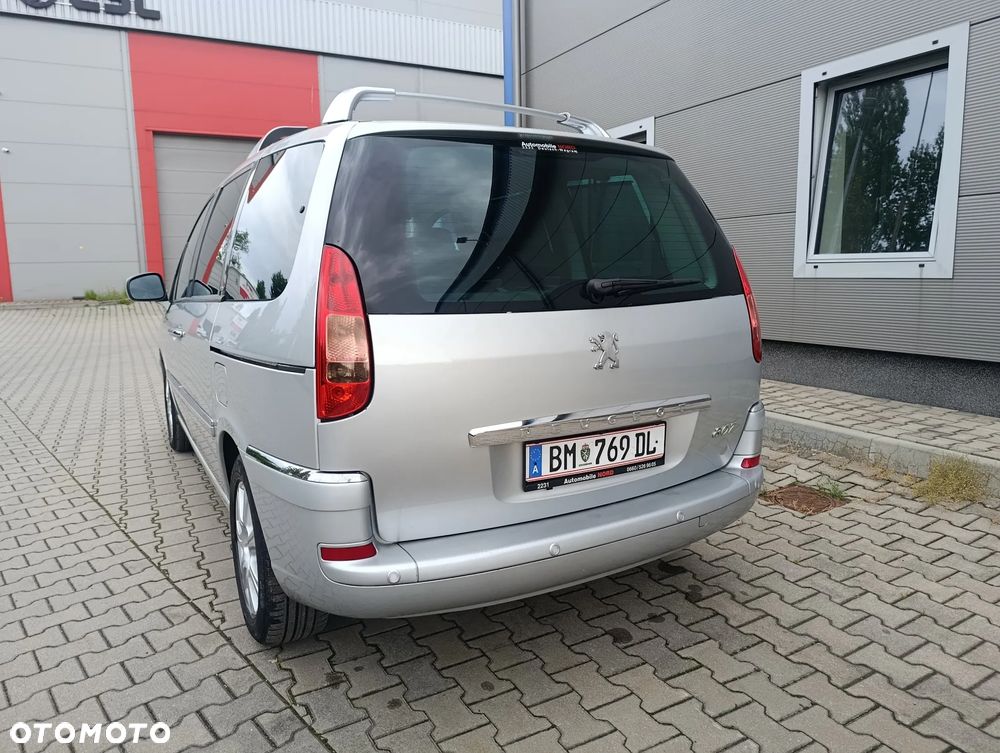 Peugeot 807 HDi 135 Premium - 8