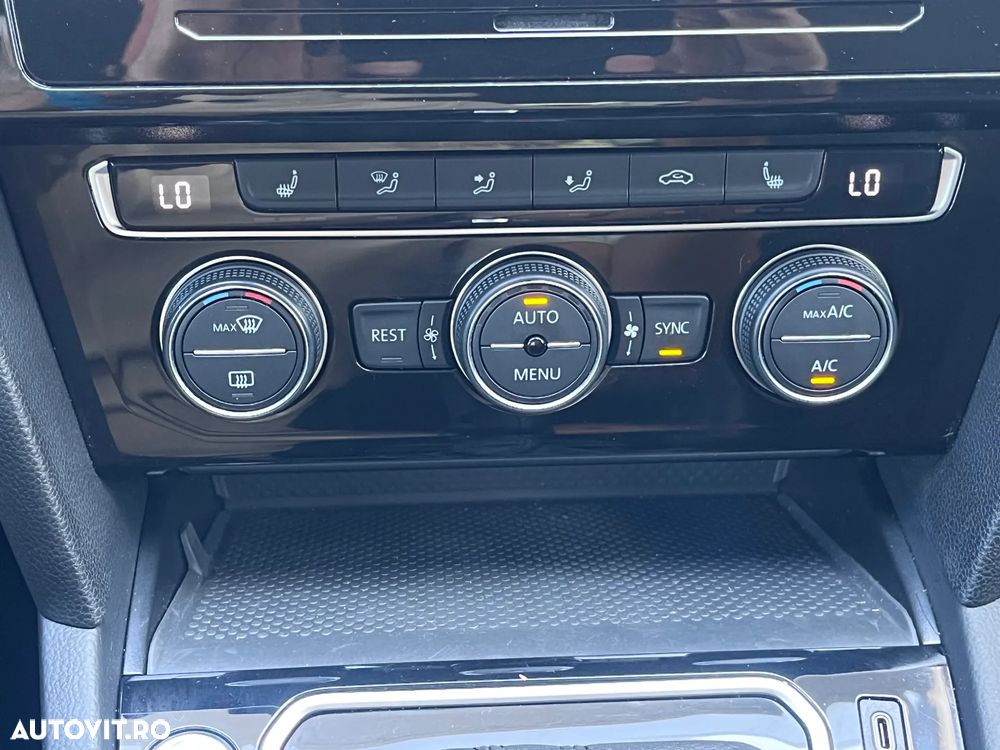 Volkswagen Passat 2.0 TDI DSG Highline - 19