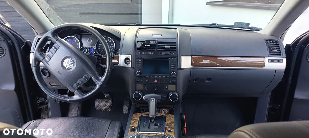Volkswagen Touareg - 14