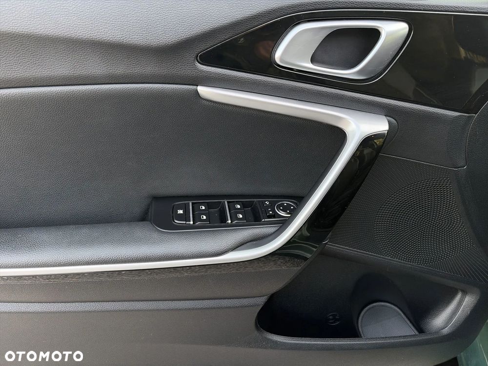 Kia Ceed 1.5 T-GDI L DCT - 12