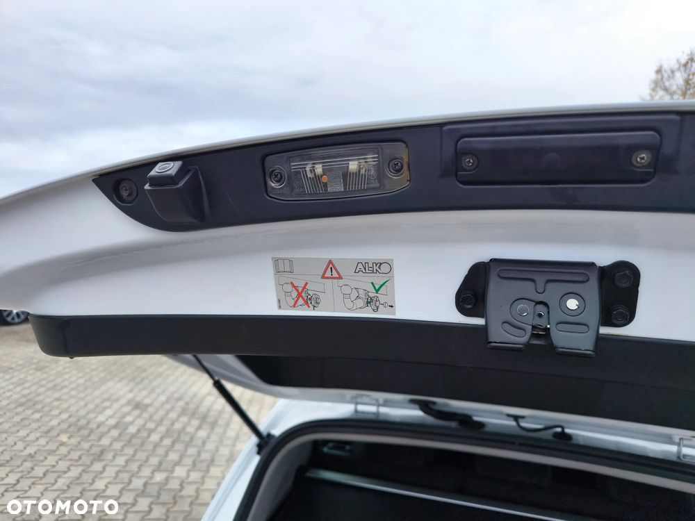 Kia Sportage 2,0 CRDI AWD Dream-Team Edition - 16
