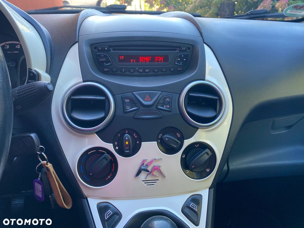 Ford KA 1.2 Start-Stopp-System Titanium - 32