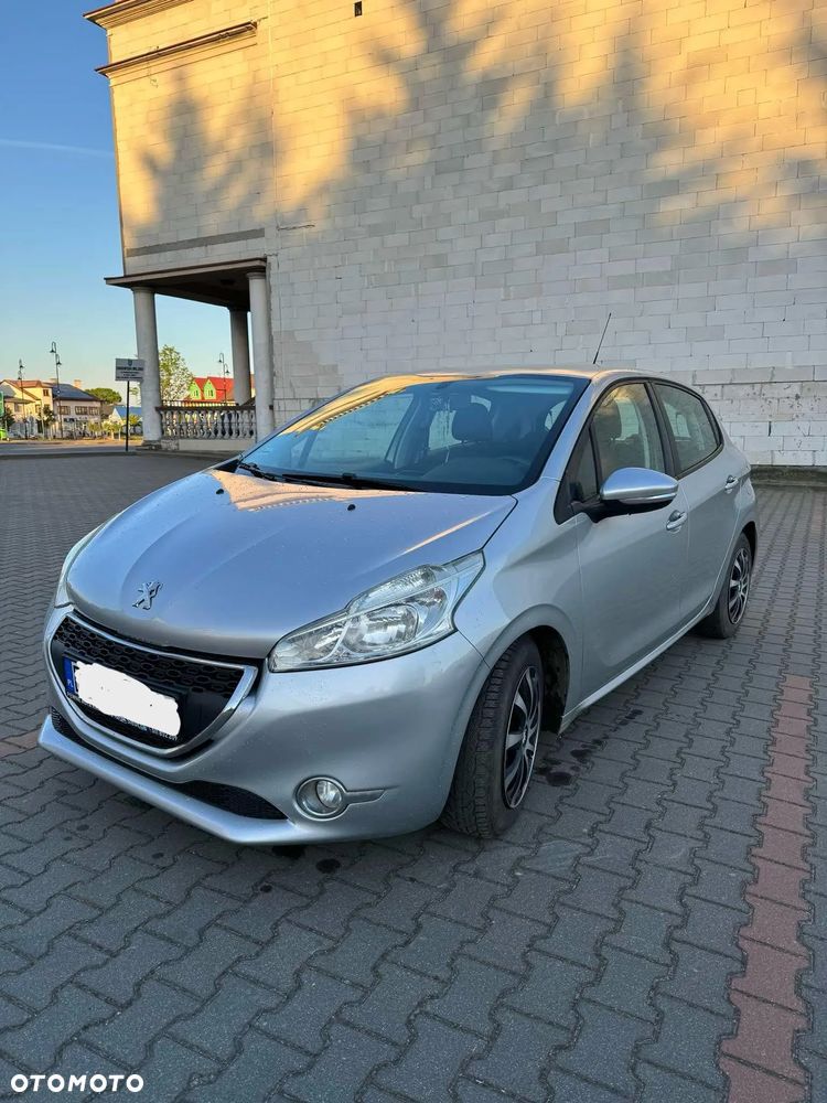 Peugeot 208 - 2