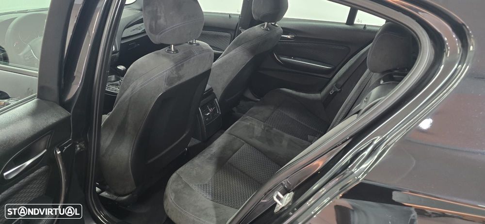 BMW 118 d Pack M - 16