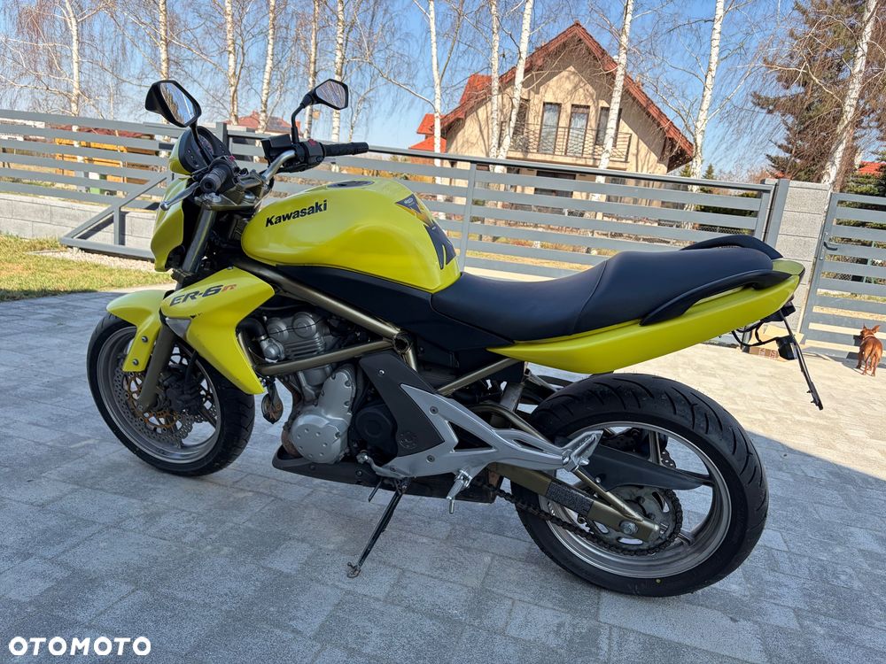 Kawasaki ER - 3
