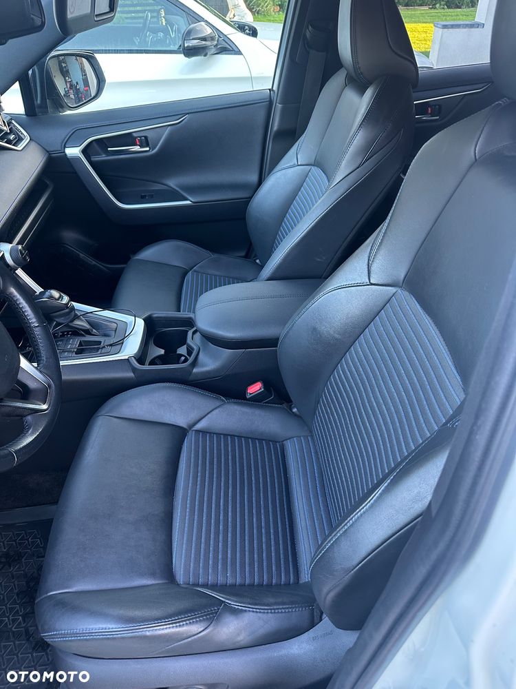 Toyota RAV4 - 21
