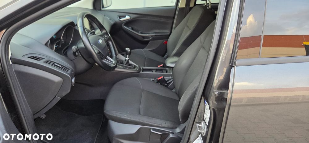 Ford Focus 1.0 EcoBoost Titanium - 30