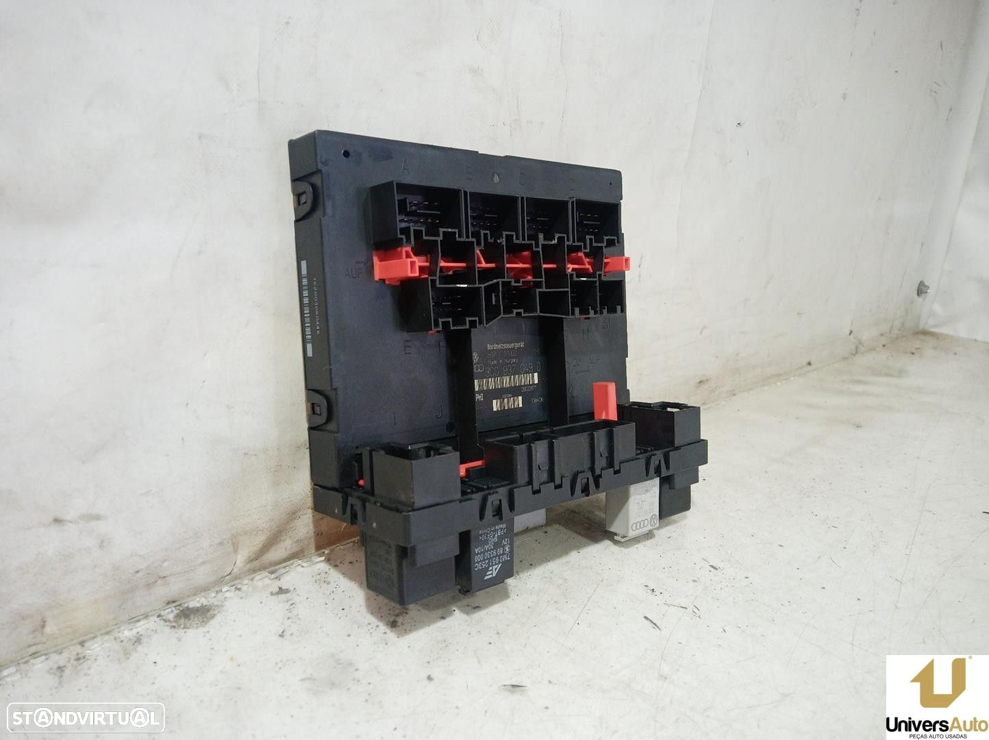 CAIXA RELÉS / FUSÍVEIS VOLKSWAGEN GOLF V 2006 -28022871 - 5