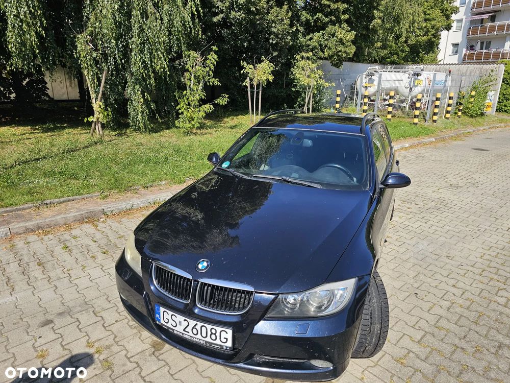 BMW Seria 3 318d - 2