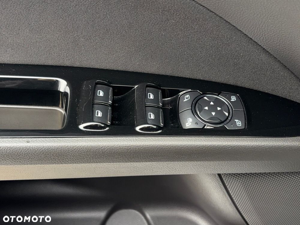 Ford Mondeo 2.0 EcoBlue Titanium - 31