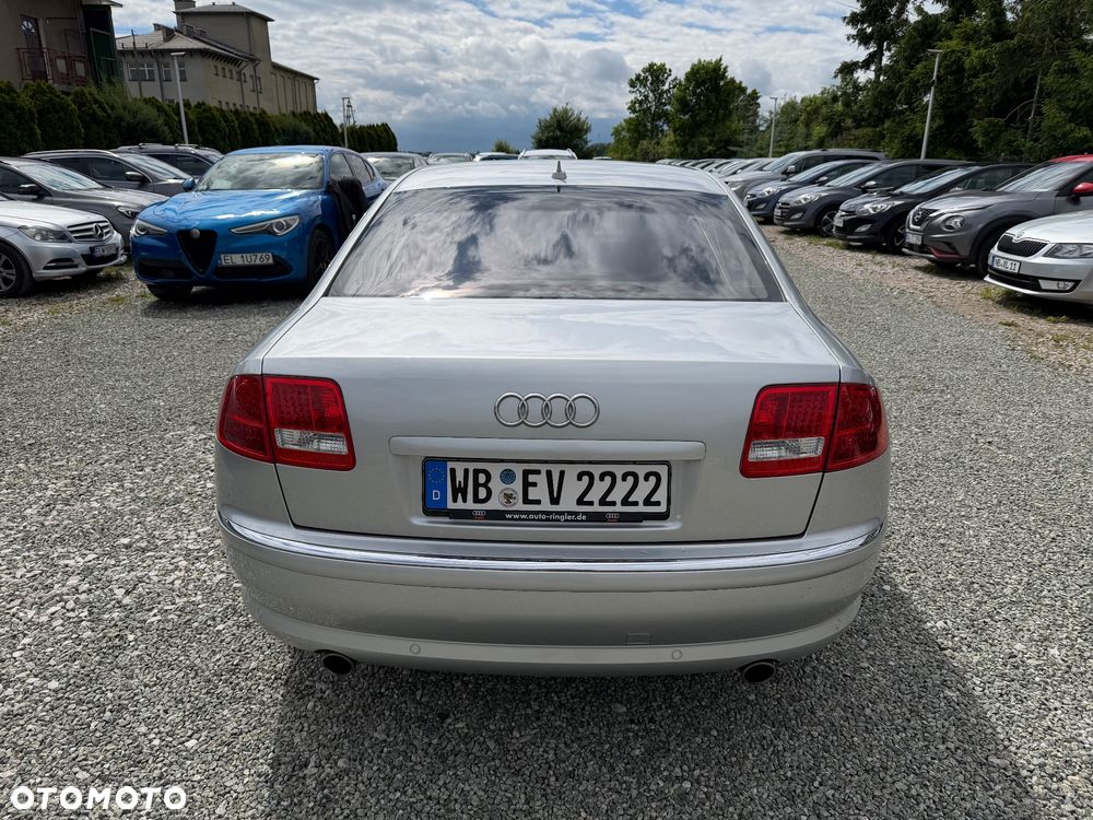 Audi A8 4.2 Quattro - 5