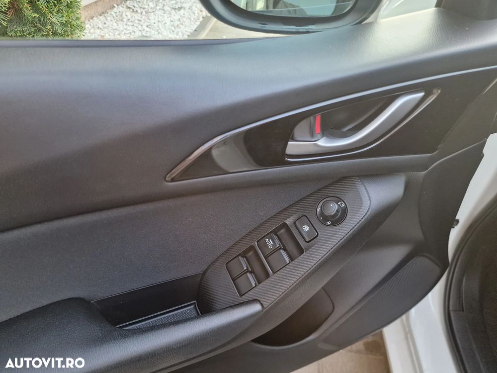 Mazda 3 SKYACTIV-D 150 Black Limited - 13