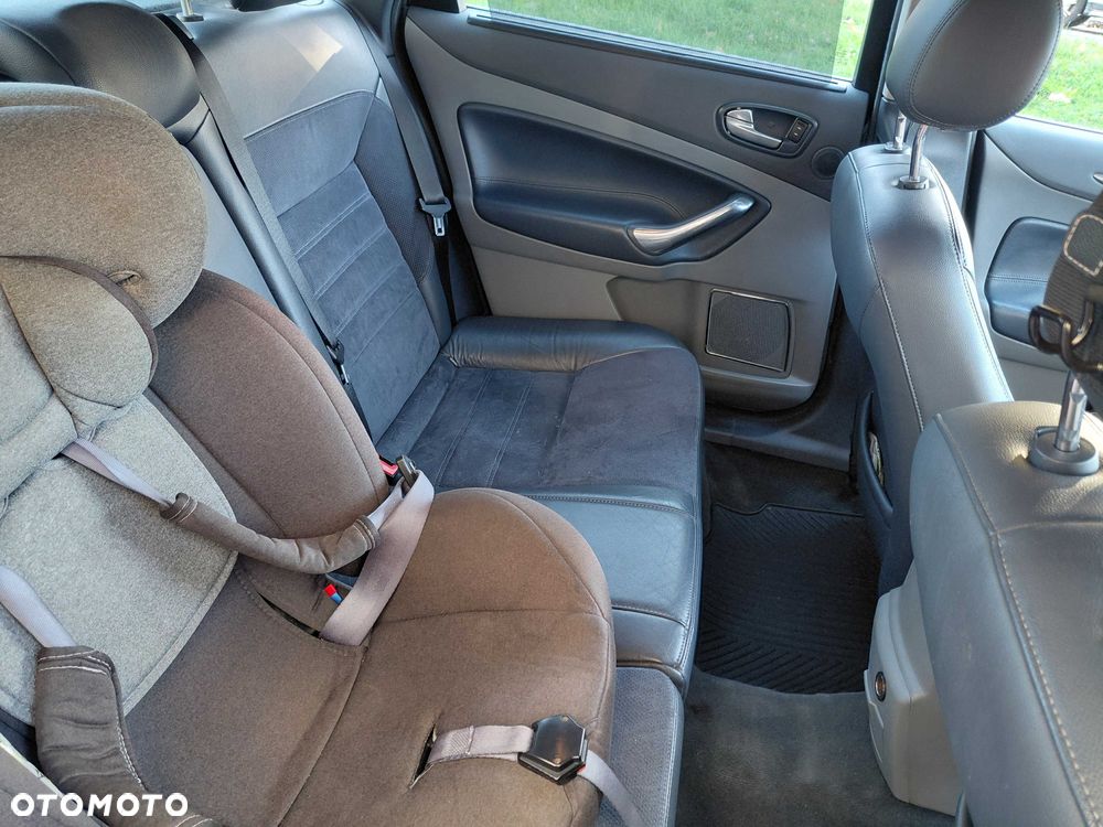 Ford Mondeo - 7