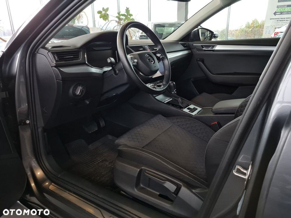 Skoda Superb 2.0 TDI SCR Ambition DSG - 12