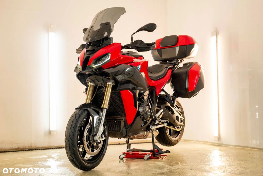 BMW XR - 1