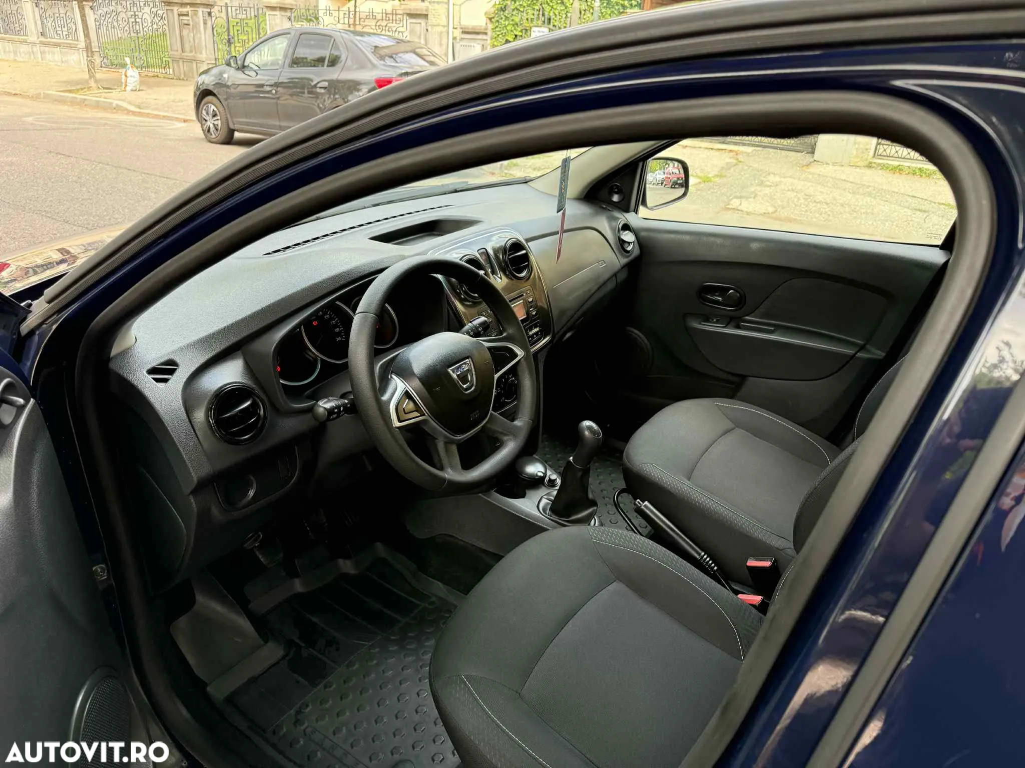 Dacia Sandero 1.0 SCe SL PLUS - 3