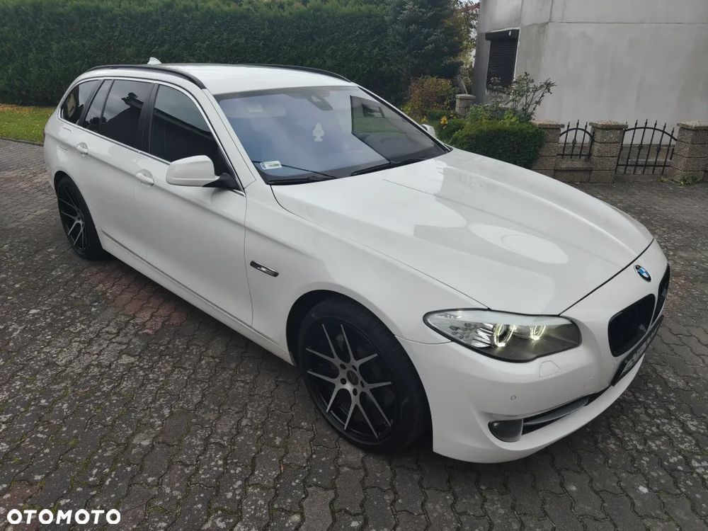 BMW Seria 5 525d xDrive - 20