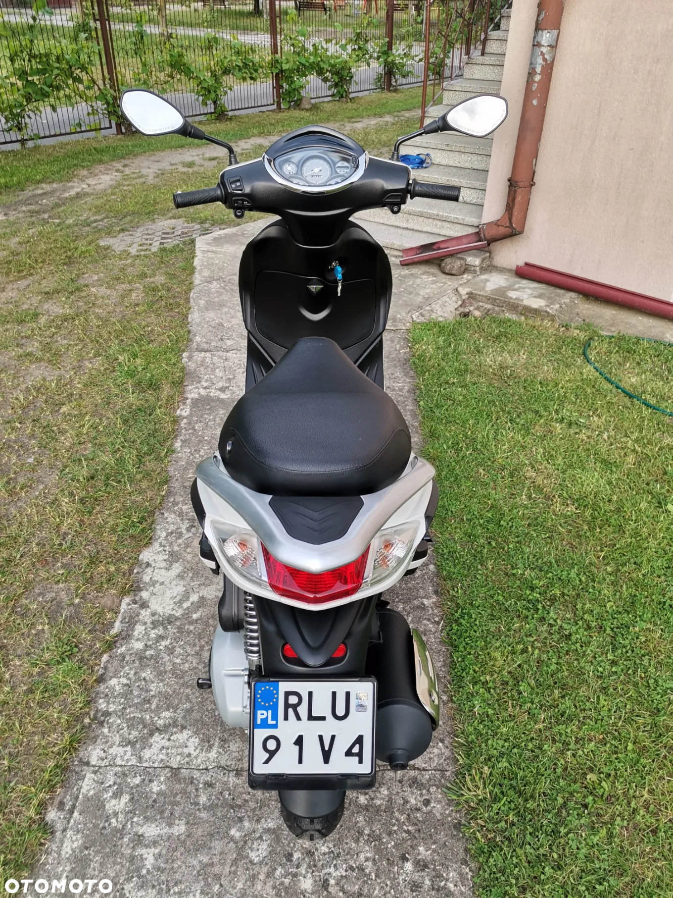 Piaggio FLY - 4