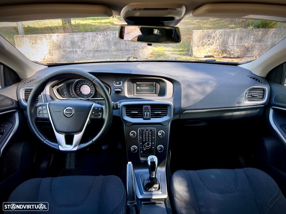 Volvo V40 2.0 D2 Momentum - 9