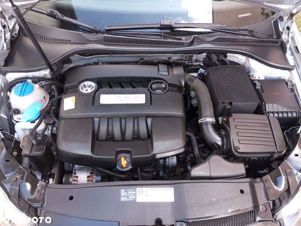 Volkswagen Golf - 28
