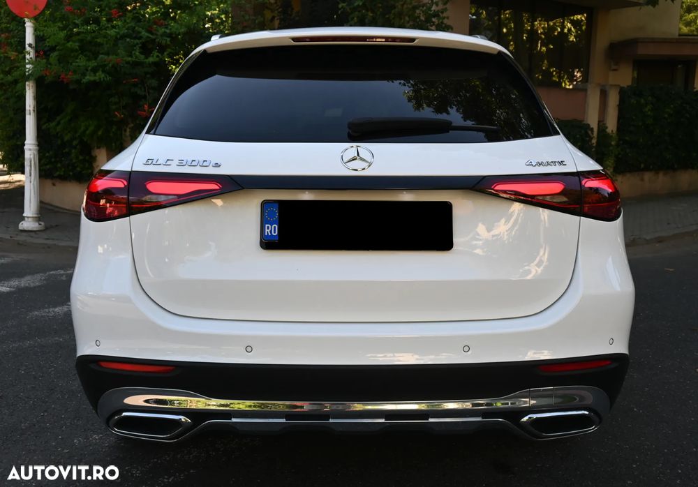 Mercedes-Benz GLC 300 e 4MATIC PHEV - 13