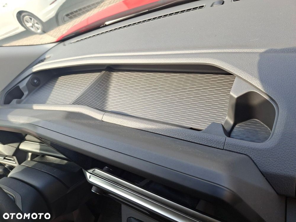 Volkswagen Transporter - 24