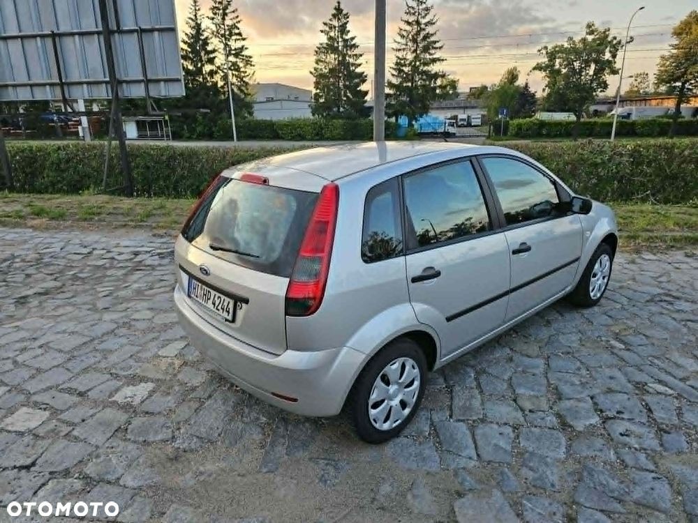Ford Fiesta 1.4 Futura - 1