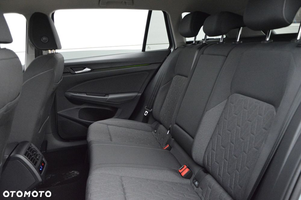 Volkswagen Golf Variant - 30