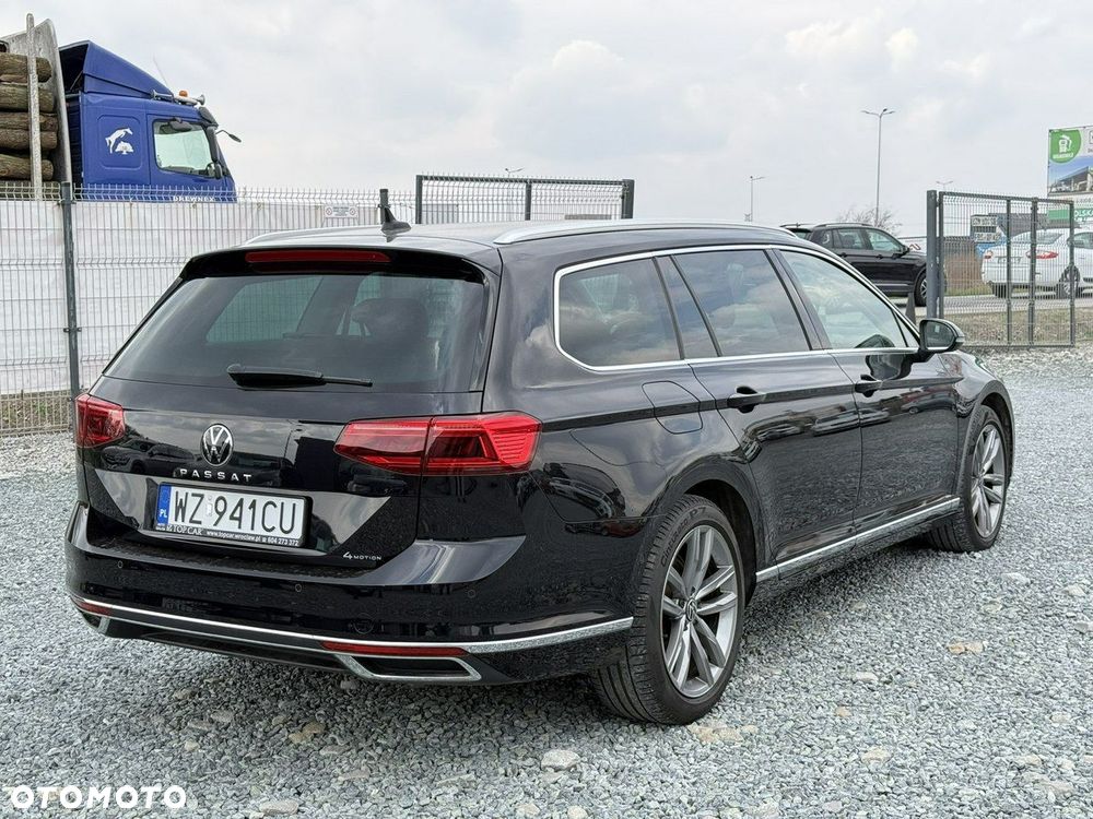 Volkswagen Passat Variant 2.0 TDI 4Mot Elegance DSG - 9