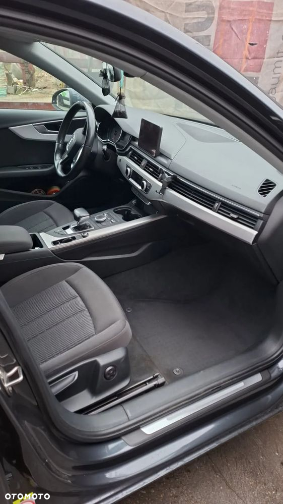 Audi A4 2.0 TDI S tronic - 7