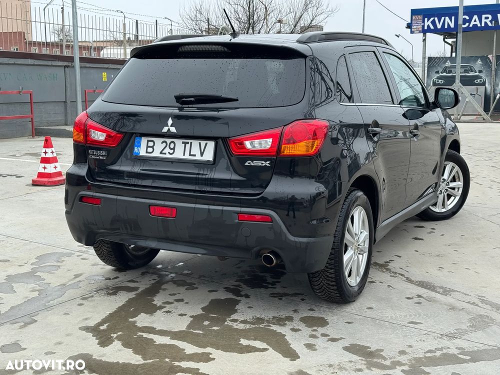 Mitsubishi ASX 1.8 DID 4WD Invite A13 - 13