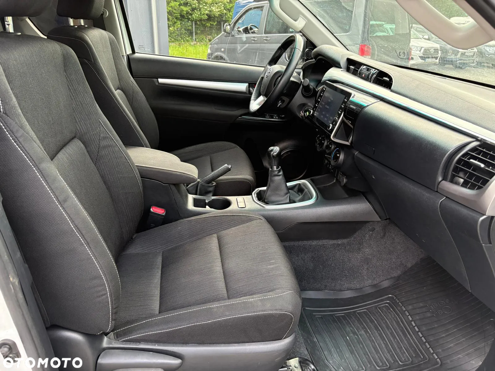 Toyota Hilux 2.8 D-4D Double Cab SR5 4x4 - 12