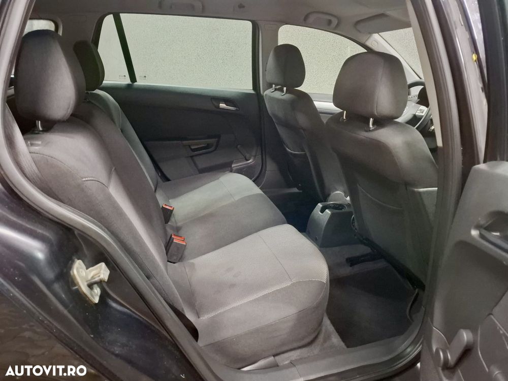 Opel Astra 1.7 CDTI Essentia - 7