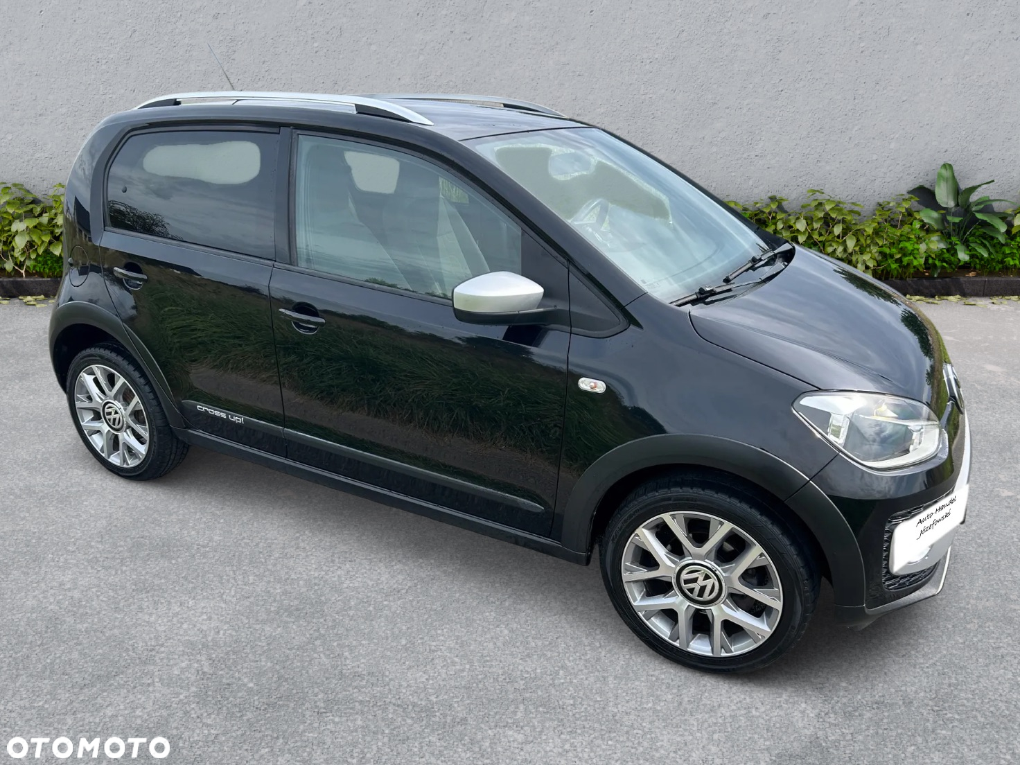 Volkswagen up! 1.0 cross - 7